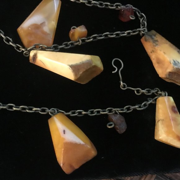 Baltic Amber Large Rough Nugget Necklace Vintage - Picture 4 of 5